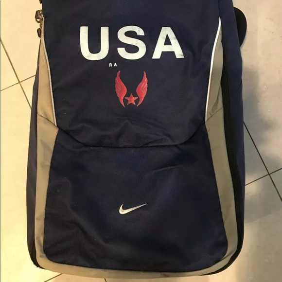 Olympic Team USA Nike Roller Luggage Track & Field - Picture 1 of 11